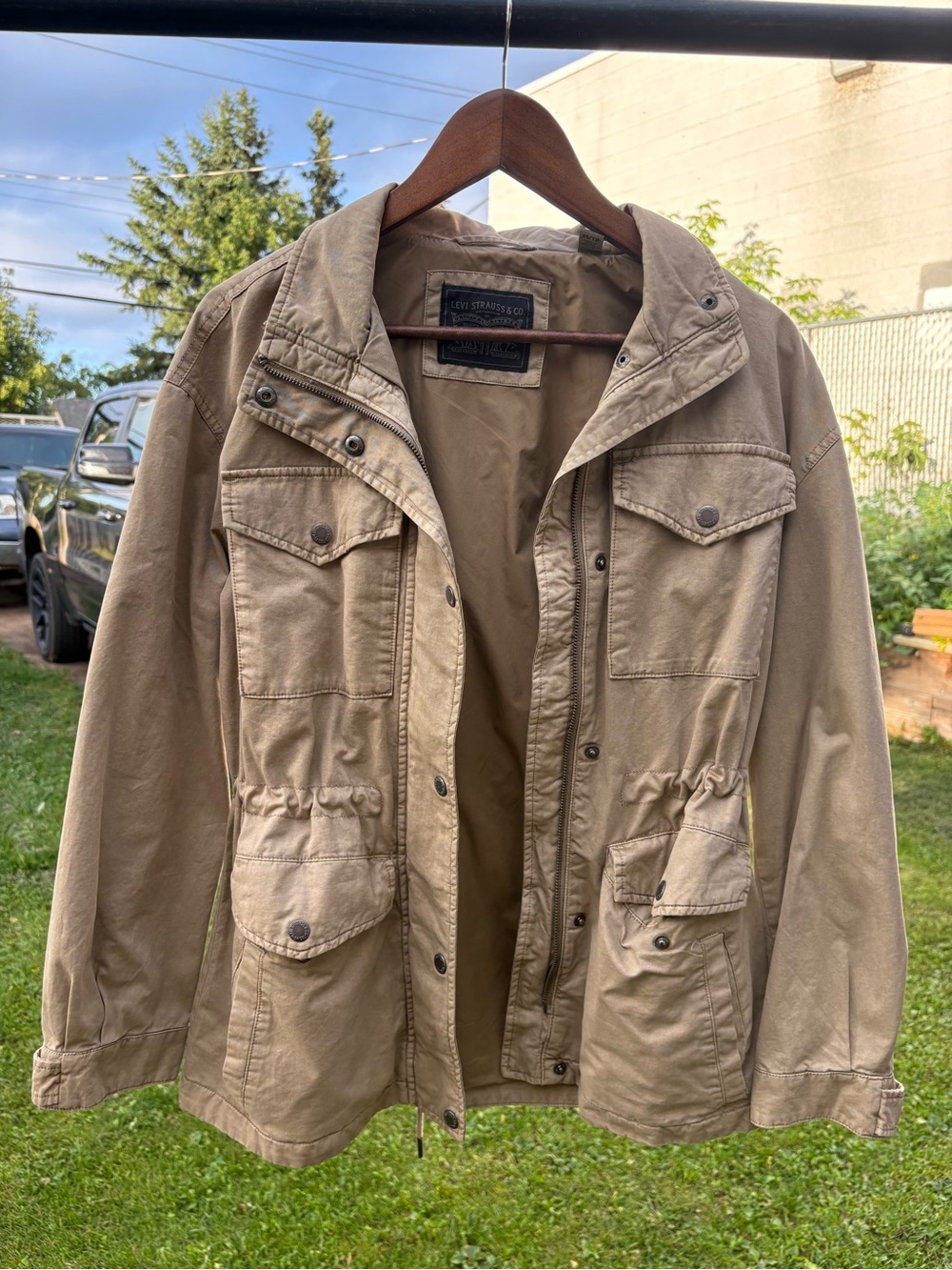Women's Cotton Levi's Utility Jacket - Tan